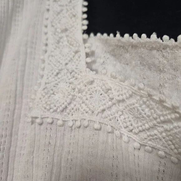 Woman's Pheasant Top - Picture 2 of 6